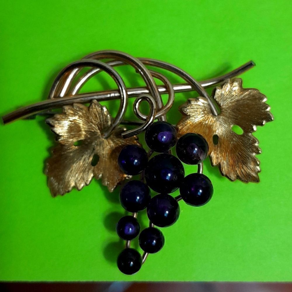 Krementz Vintage Genuine Amethyst and Gold Overlay Pin...Excellent Condition